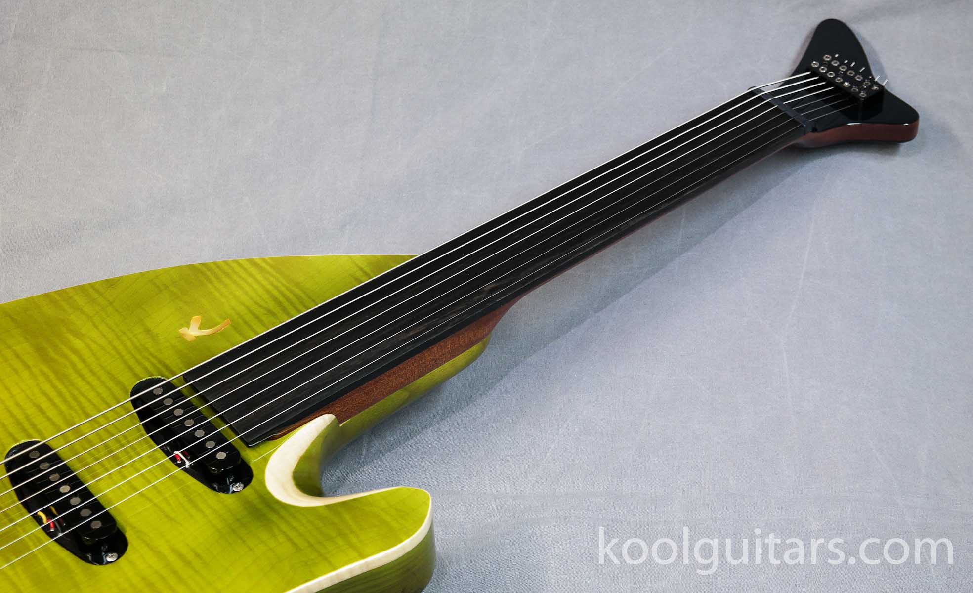 Electric OUD 7 steel strings,headless hardware, fretlessguitar by KOOL Guitars
