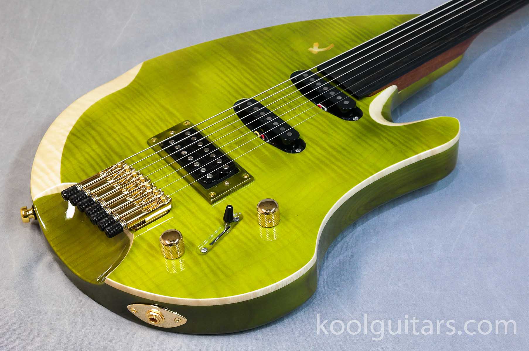 Electric OUD 7 steel strings,headless hardware, fretlessguitar by KOOL Guitars